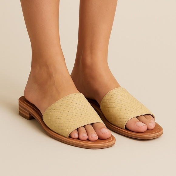 Frye Women's Tan Woven Slide Sandals - Picture 7 of 8